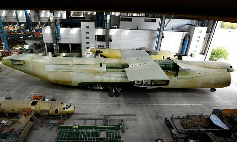 an225_05.jpg